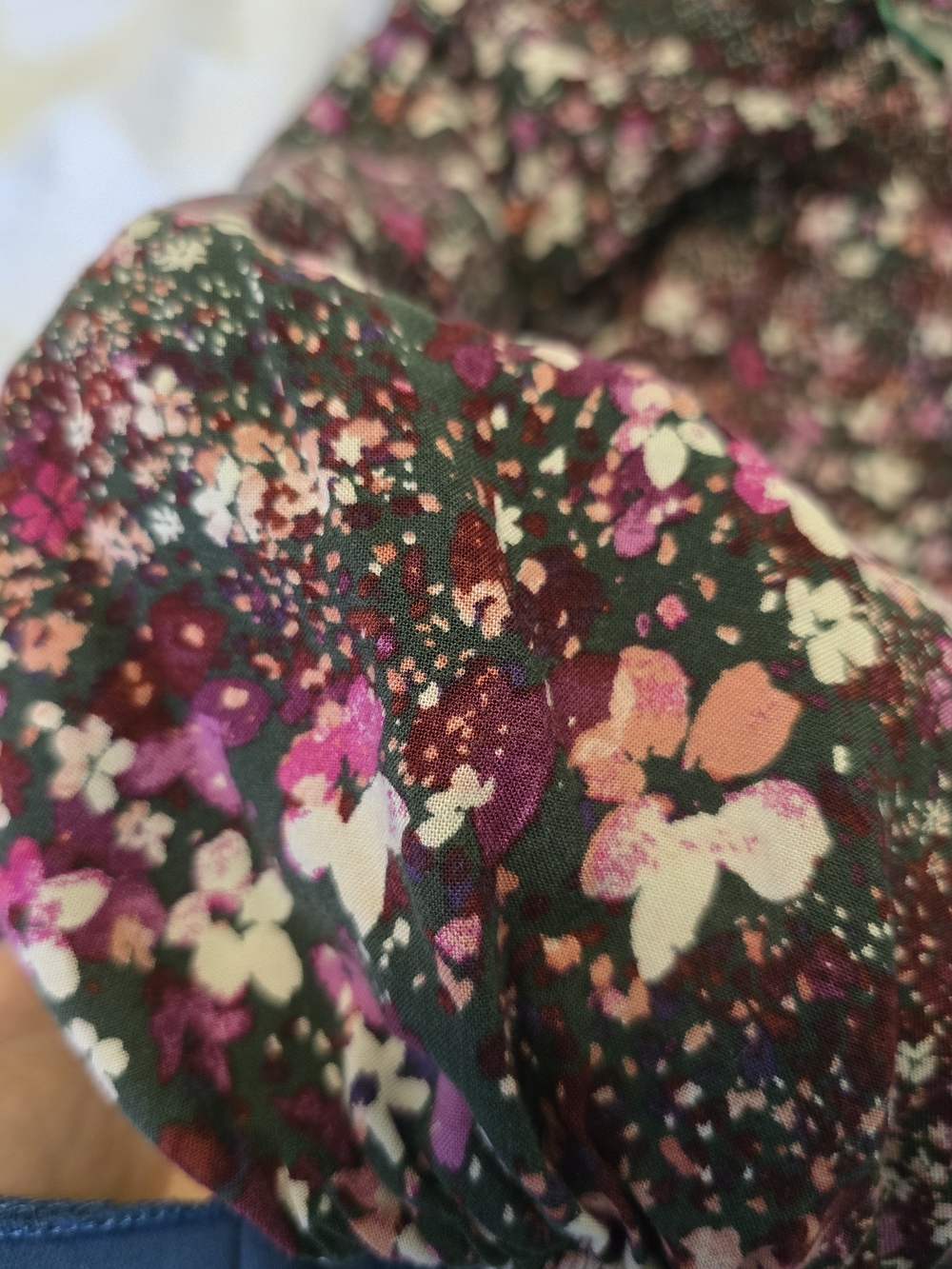 Love,Fire Dark Green Floral Square Neck Peasant/Peplum Top M - Picture 9 of 9